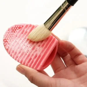 Brush egg