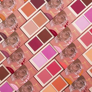 JUVIAS BLUSH PALETTE