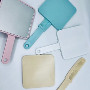 SMALL MIRROR WITH COMB